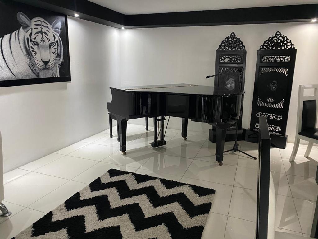 Hotel Villa Tournon サンホセ エクステリア 写真