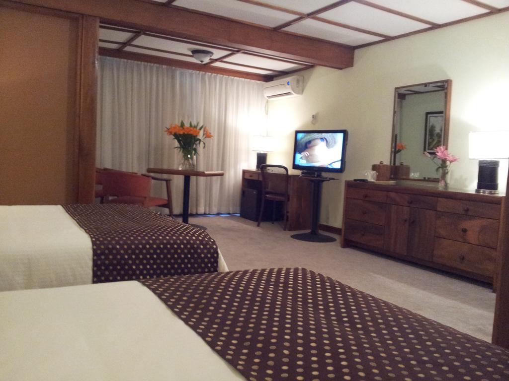 Hotel Villa Tournon サンホセ エクステリア 写真