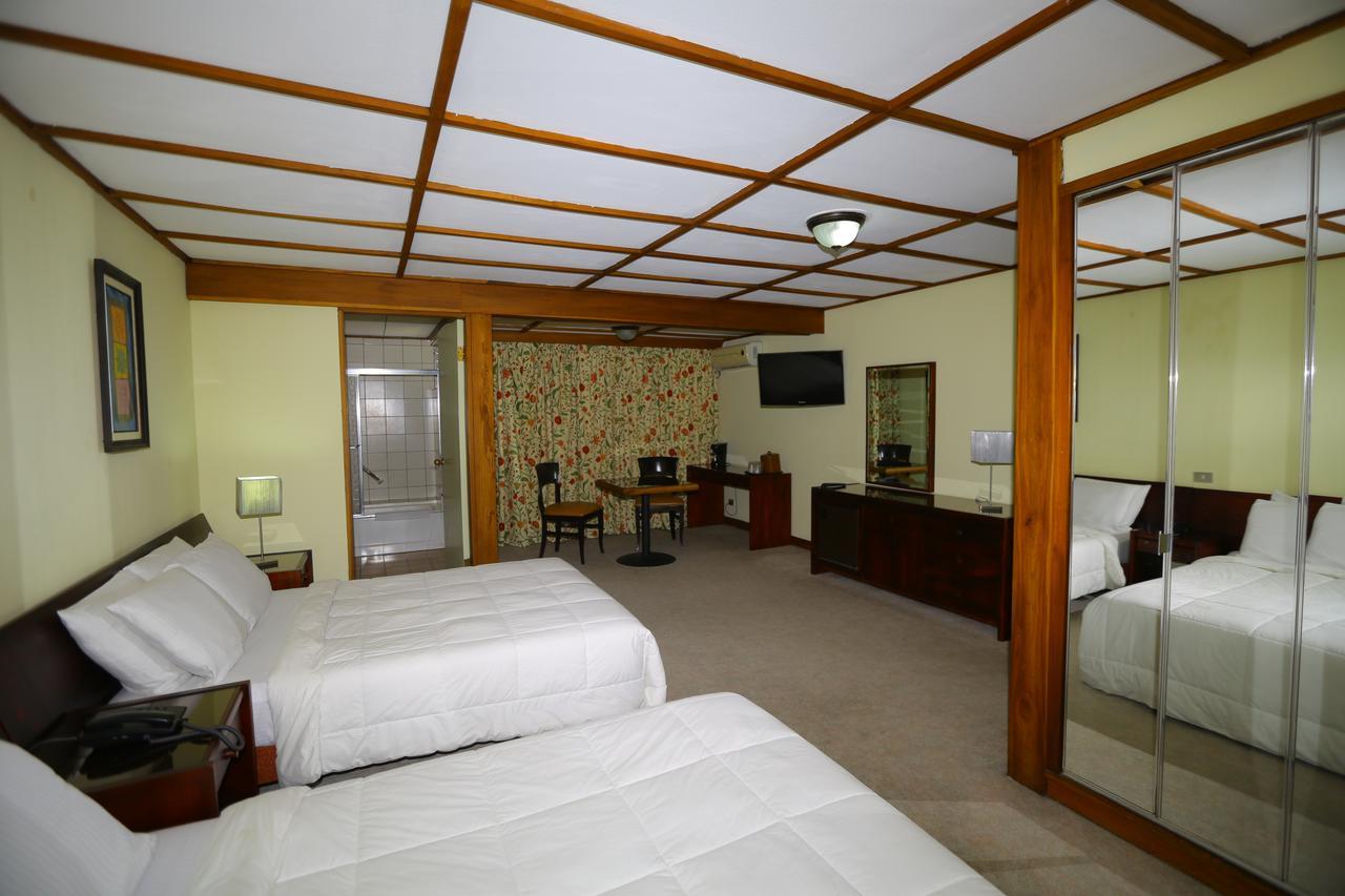 Hotel Villa Tournon サンホセ エクステリア 写真