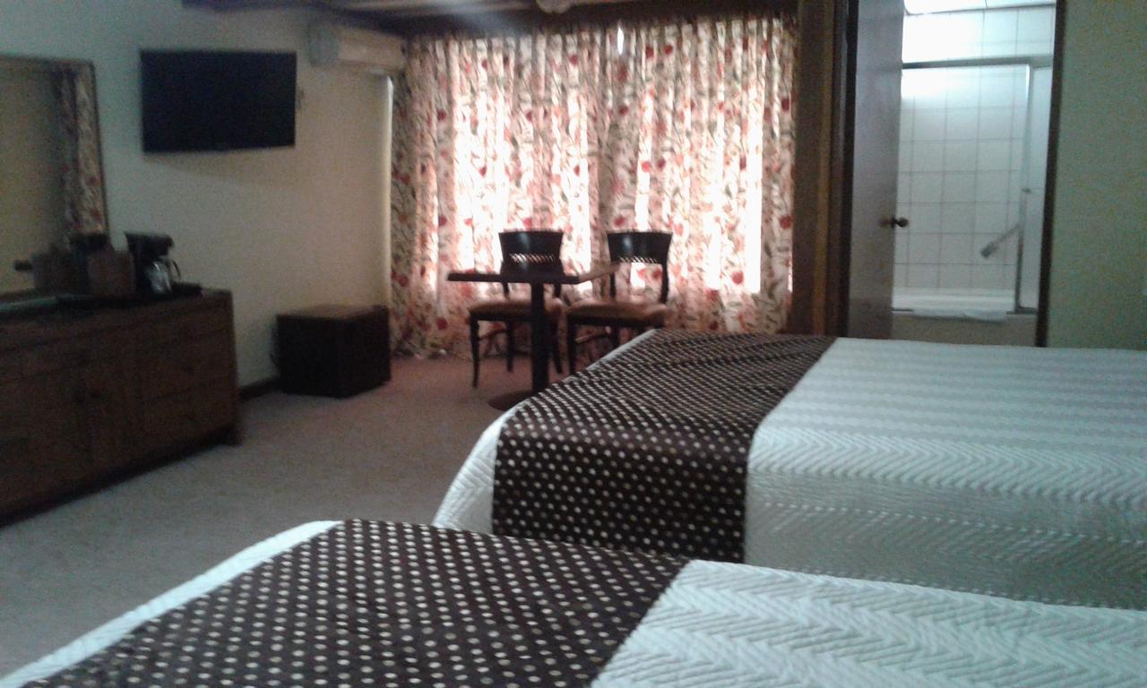 Hotel Villa Tournon サンホセ エクステリア 写真